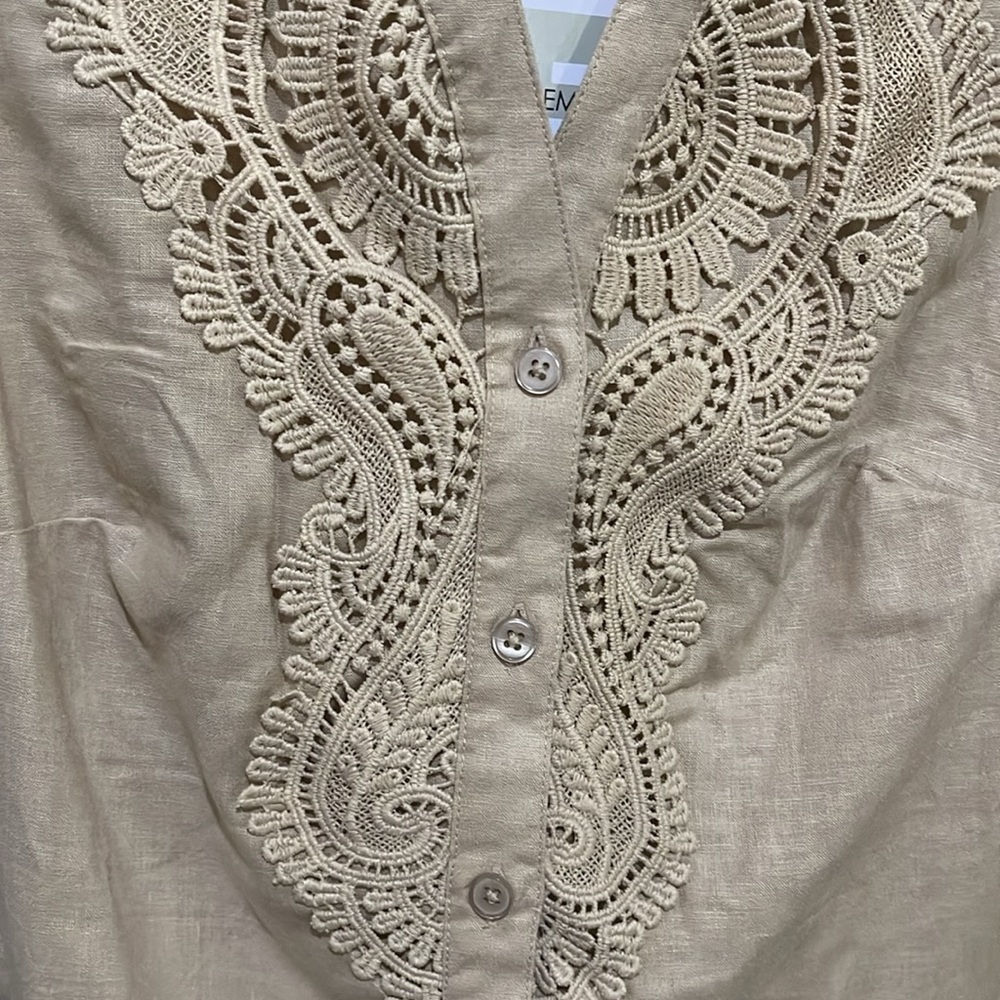 Emily Daniels linen blend sleeveless button down top NWT sizes small & medium - Picture 3 of 7